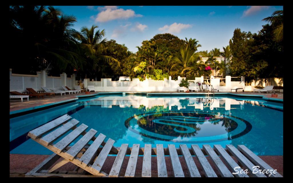 Sea Breeze Beach Resort Mahabalipuram Bagian luar foto