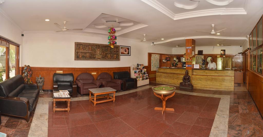 Sea Breeze Beach Resort Mahabalipuram Bagian luar foto